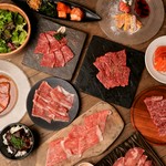 人気・希少部位に創作メニュー、珠玉の肉を心行くまで味わう『コース』