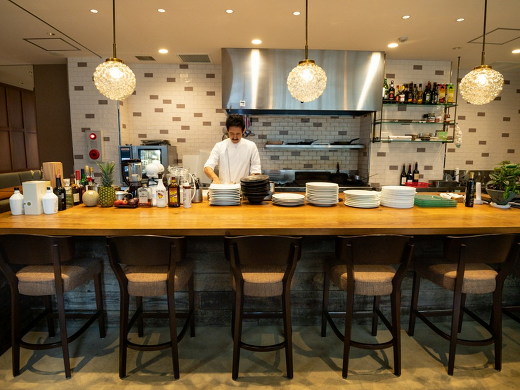 国内をはじめ本場フランスでの修業も積んだシェフ