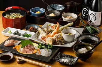 15種の天ぷらに加え自家製豆腐やお惣菜まで付いた『天ぷらコース-松-』