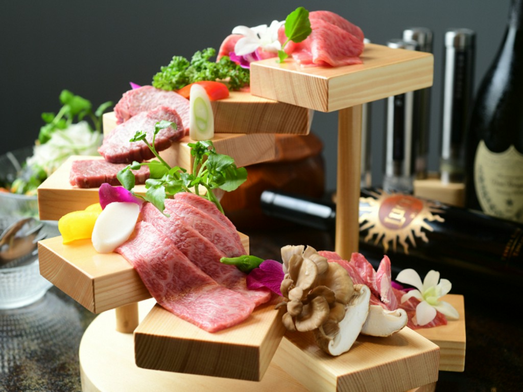 素材は全国各地より厳選。今味わいたい珠玉の逸品