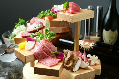 素材は全国各地より厳選。今味わいたい珠玉の逸品