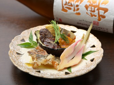 骨まで鮎をいただける『丸茄子田楽焼き』