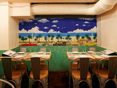 異国情緒のある広々としたお席