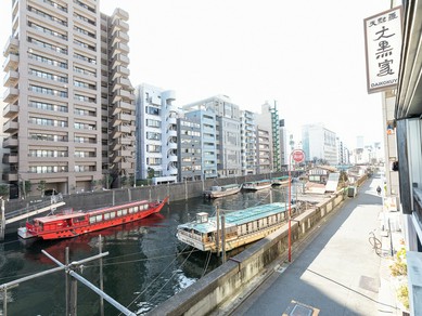 神田川を眺めながらくつろぎのひととき