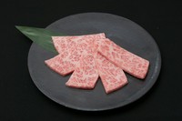 上質なお肉だからこそ、塩も合います。