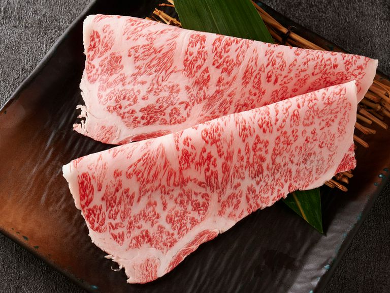 食べ応えあり！　大判ロースをポン酢でさっぱりといただく『極上ロース焼きしゃぶ』