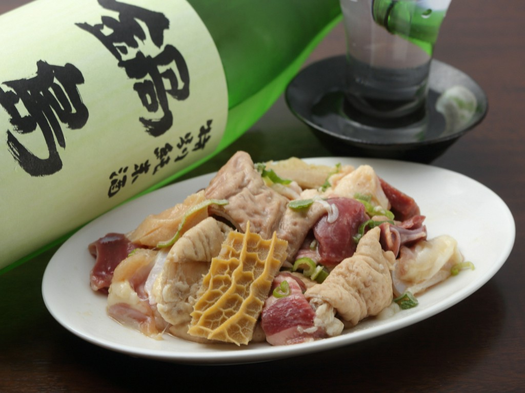 ホルモン好きにはたまらない！『ホルモン10種盛合せ』