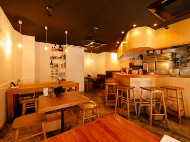 アットホームな空間と美味しい料理でお喋りに花を咲かせて