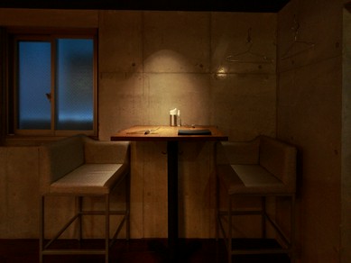 落ち着いた大人の雰囲気で二人の時間を