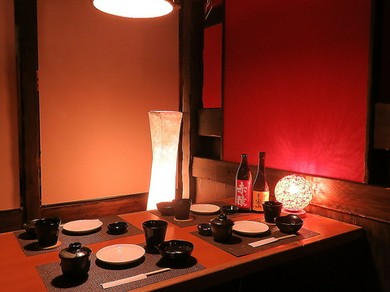 2名様〜OKの個室完備！