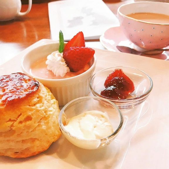 紅茶を味わい深くしてくれる『スコーン』