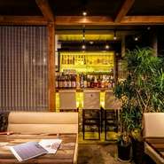 雑賀屋町にあり、皆様が集まりやすい好立地。平日は18名様以上、週末は20名様以上で貸切りもOK。飲み放題付きコース5000円（税込）など、高コスパのセットを用意しています。詳細はお問い合わせを！