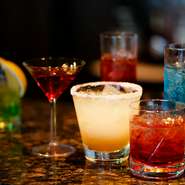 少人数～大人数の集まりに最適なフリーフロー付きプランを平日限定でご用意しております！大切な方をお招きする集まりやいつもよりちょっと贅沢な歓迎会など、様々なシーンでぜひご利用くださいませ。