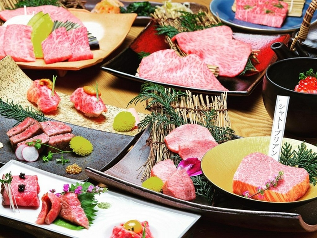 全国の銘柄牛とシャトーブリアンが堪能できる吟匠邸こだわりのコース。当日でもご注文OK　飲み放題追加可能