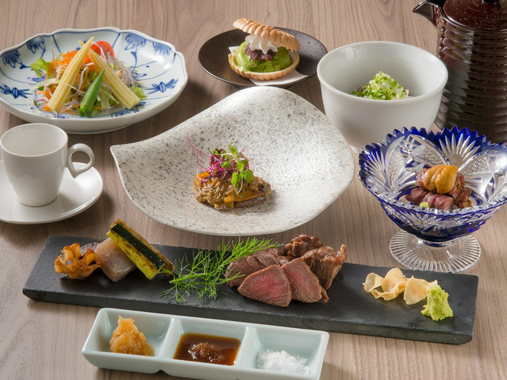 シャトーブリアンの高貴な味わいを満喫できる、鉄板焼きコース『葉』