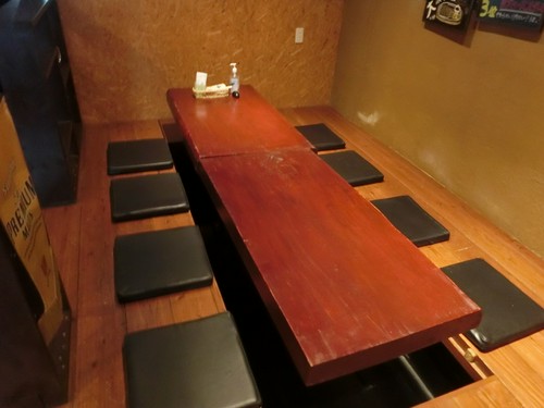 元気に盛り上がりたい時にはこちらの席をご利用ください。