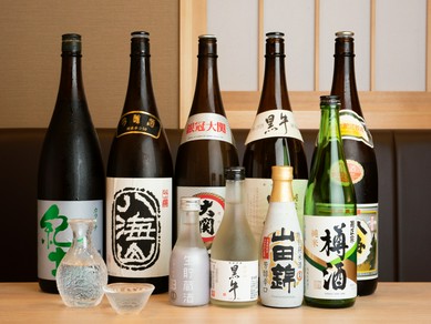 豊富に揃った日本酒は、やさしい味わいの和食と相性抜群