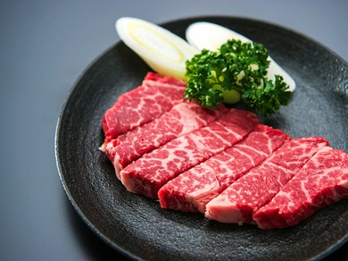 落ち着いた大人の雰囲気で二人の時間を