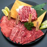 初めての方も馴染みの方も！必食のひと皿『王様盛り』（2～3人前）