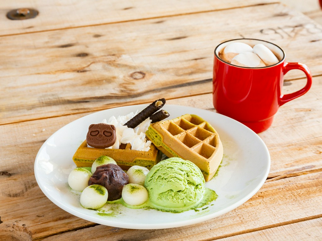 グルテンフリーの本格スイーツ『抹茶ワッフルセット』