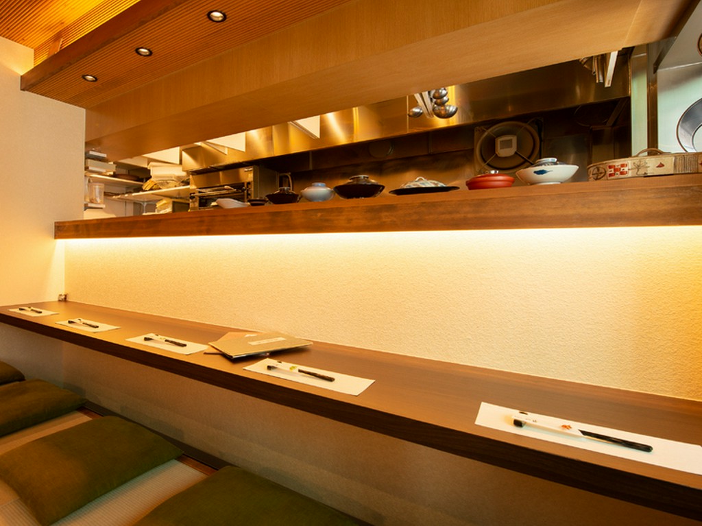 旨い酒肴にゆっくり和める！　西新の隠れ家として通いたい店