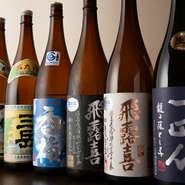 人気銘柄から知る人ぞ知る銘酒まで、全国の美味しい日本酒を選りすぐり。「鍋島」「雪漫々」などの定番酒に加え、春夏秋冬の季節限定酒も続々登場。銘柄が入れ替わるので、楽しみが尽きません。