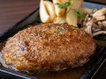ボリューム満点！ビッグハンバーグ