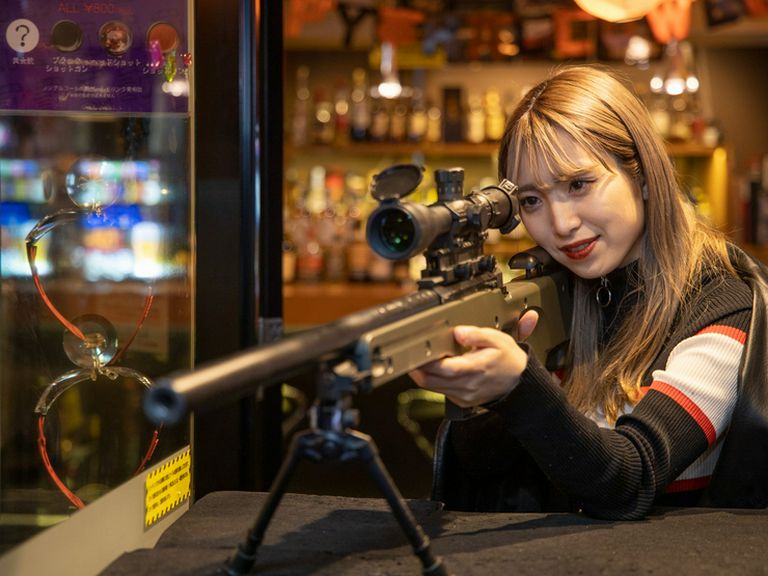 エアガンシューティングでストレス発散!