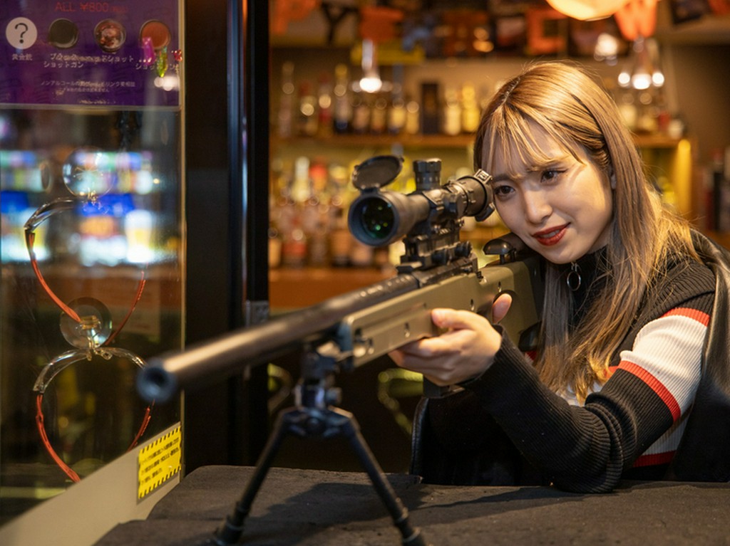 エアガンシューティングでストレス発散！