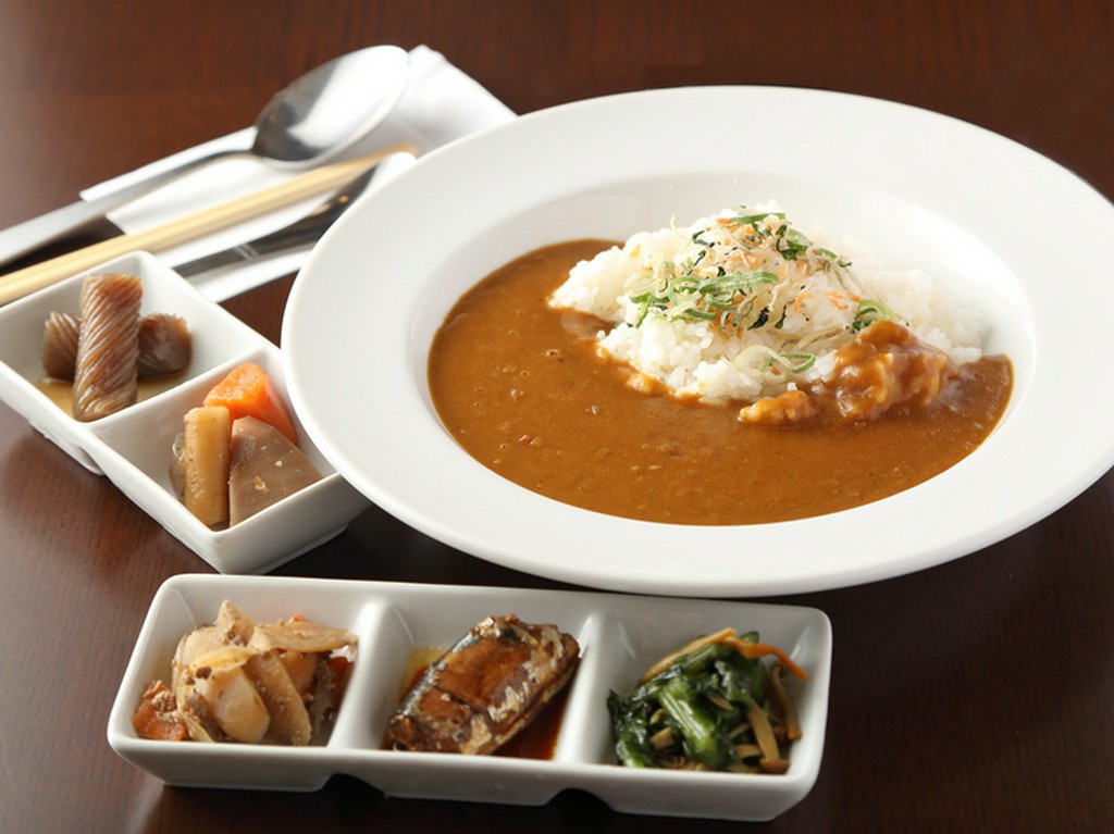 3段階に変化する味わい深い『淡路島カレー』が楽しめる