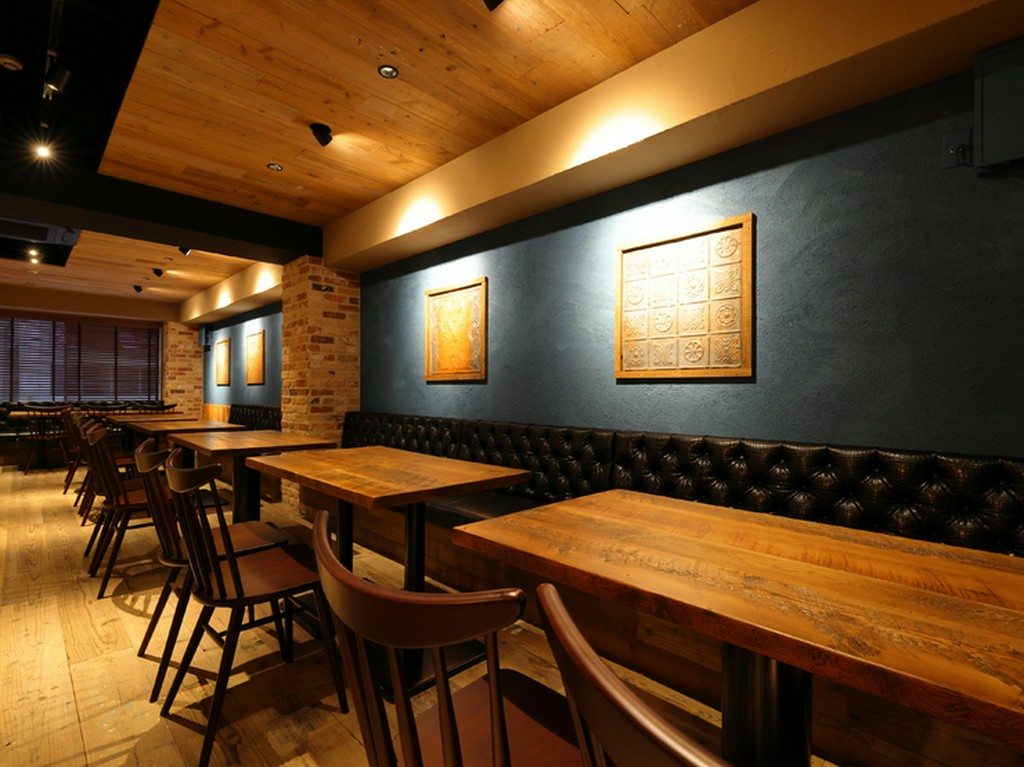 カジュアルで居心地抜群。西海岸をイメージしたこだわりの内装