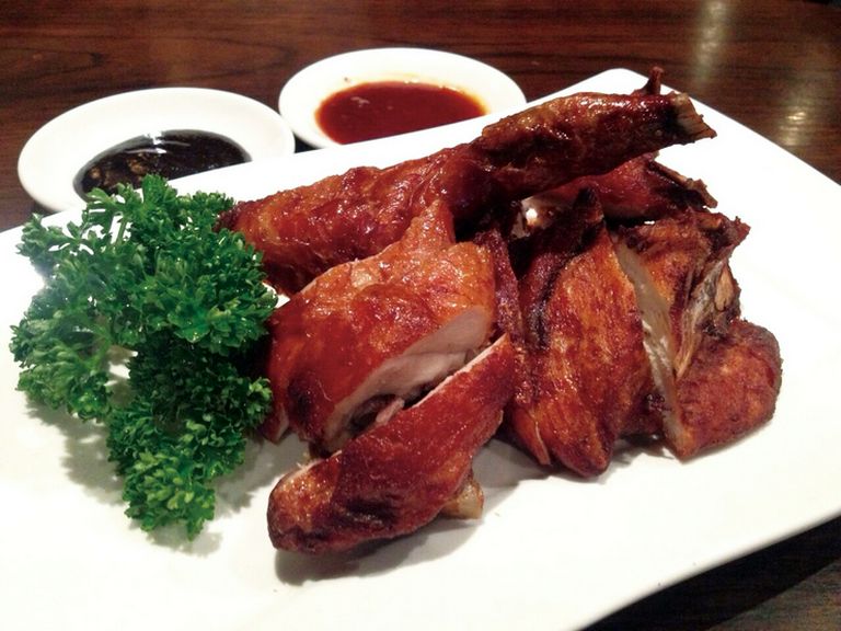 クラフトビールと一緒に味わいたい! スパイス香る『ヒナ鶏のパリパリ香味揚げ 1羽/半羽』