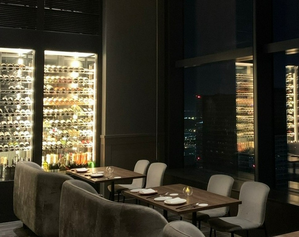 都心エリアを楽しむ半個室