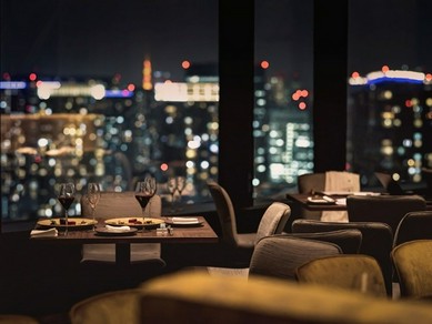 オシャレな雰囲気の店内は様々なシーンでご利用いただけます