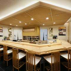 カウンター　全10席