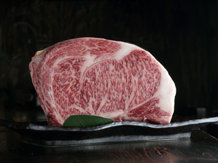 オーナーの目利きで常に鮮度が保たれ、上質な黒毛和牛を入荷