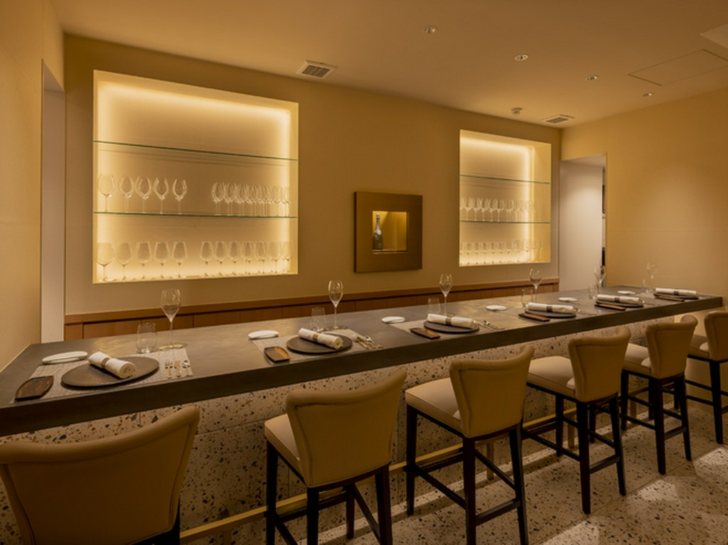 デートにオススメの居心地の良いカウンター席もあり