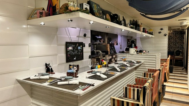 カウンター席がある