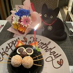 毎日中央市場で仕入れた新鮮な食材で仕立てる、お料理の数々。