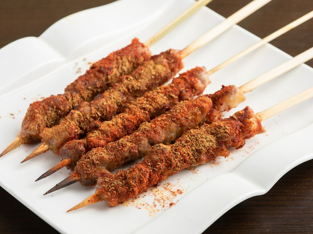 ラム肉の串焼き