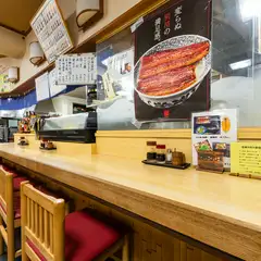 ランチなどにも気軽に利用できるお店です