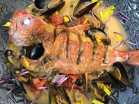 赤ワインと果実のソース
鴨肉を食べるならAKATSUKAと常連様に言っていただいている自慢のメニューです。
量の調整や他お肉メニューとの盛り合わせなども可。
ご相談ください。