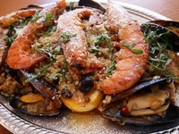 辛みなしに調整もできます。
AKATSUKA裏メニュー☆テイクアウト限定で登場!
2人前
お時間がかかりますのでお早めにご予約ください！