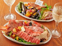 お誕生日や記念日用にご要望に合わせて華やかにお作りします。
ご相談ください。

※お写真は2人前￥5,500です。