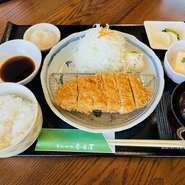 100ｇ　1210円
150ｇ　1430円
200ｇ　1760円