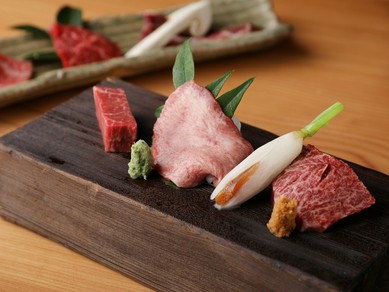 大切な方との食事に。和と肉が織りなす四季のコース
