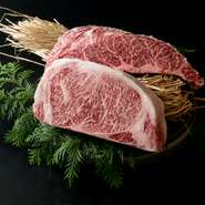 焼肉はもちろん、さまざまなお肉のおいしさと出合える【やき肉玄趣　江洲】。メイン食材である滋賀県産のブランド牛「近江牛」に加え、特別な餌で育てられた但馬牛「但馬玄（たじまぐろ）」も用意しています。