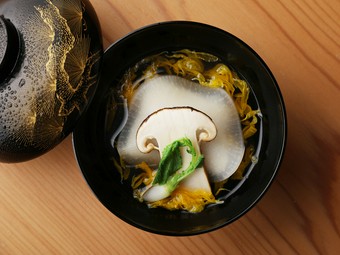 「近江牛」と四季の食材の『椀物』