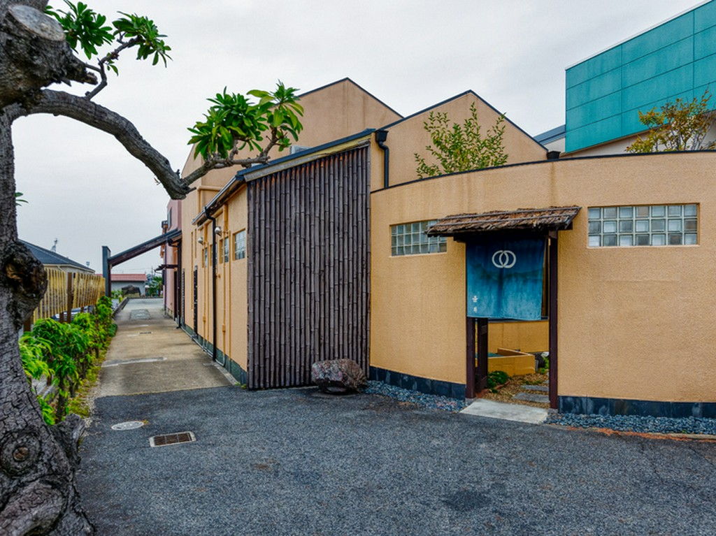 駐車場完備・団体送迎OK。大人数の宴会やイベントにもぴったり