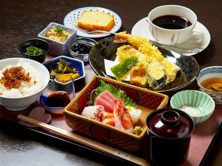 【四季の味 壷井】のエッセンスを詰め込んだ『つぼい御膳』